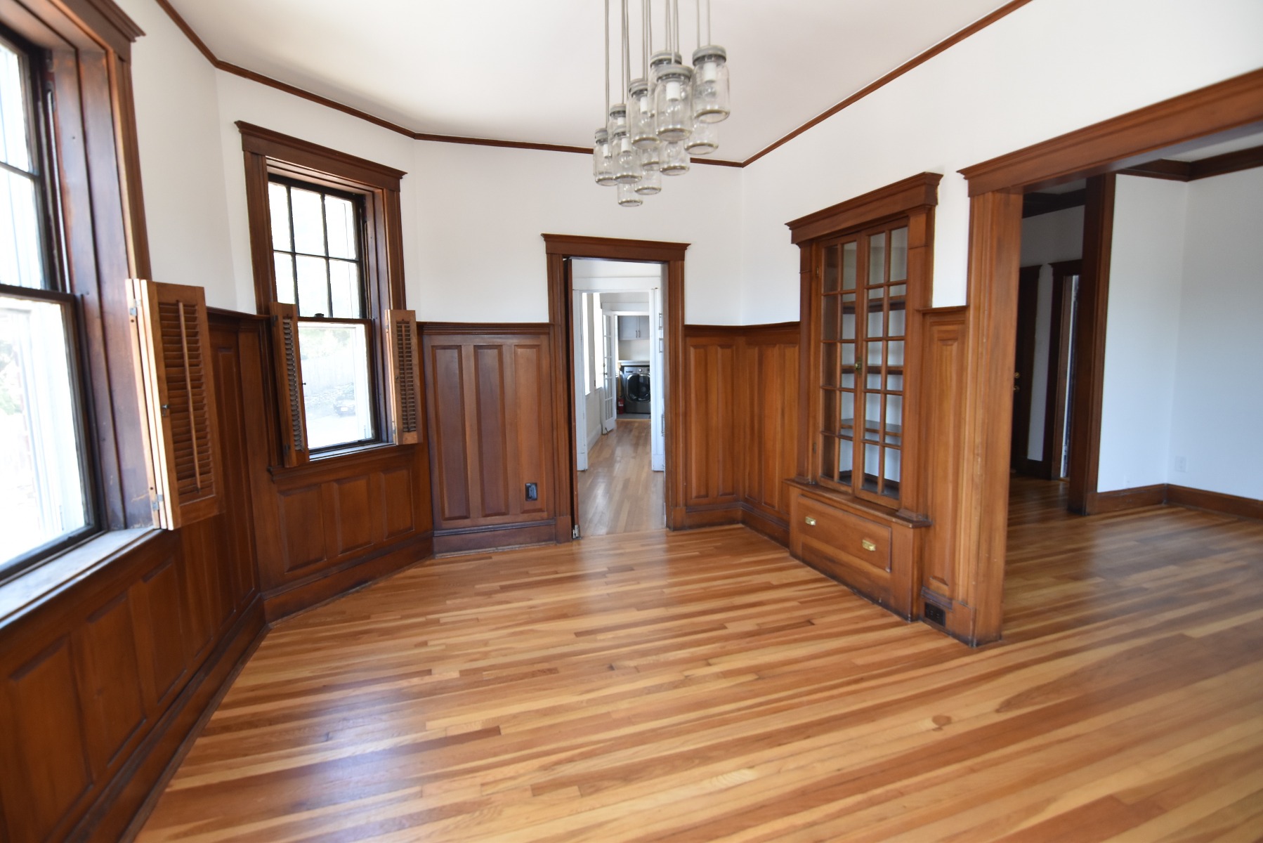 3 bed, 1.5 bath apartment for rent at 292 Mount Auburn St Unit 2, Watertown — photo 4 of 32