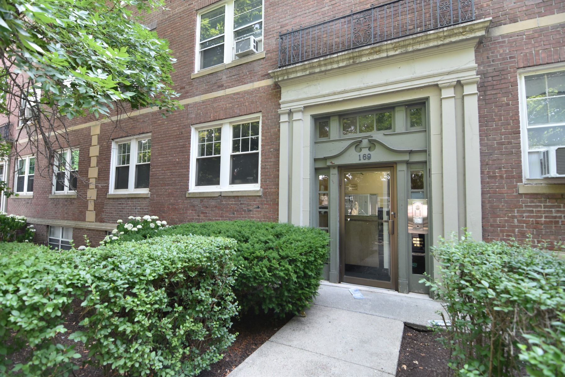 169 Kent St, Brookline