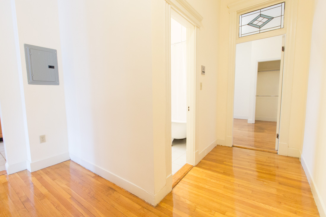 100 Queensberry St, Fenway