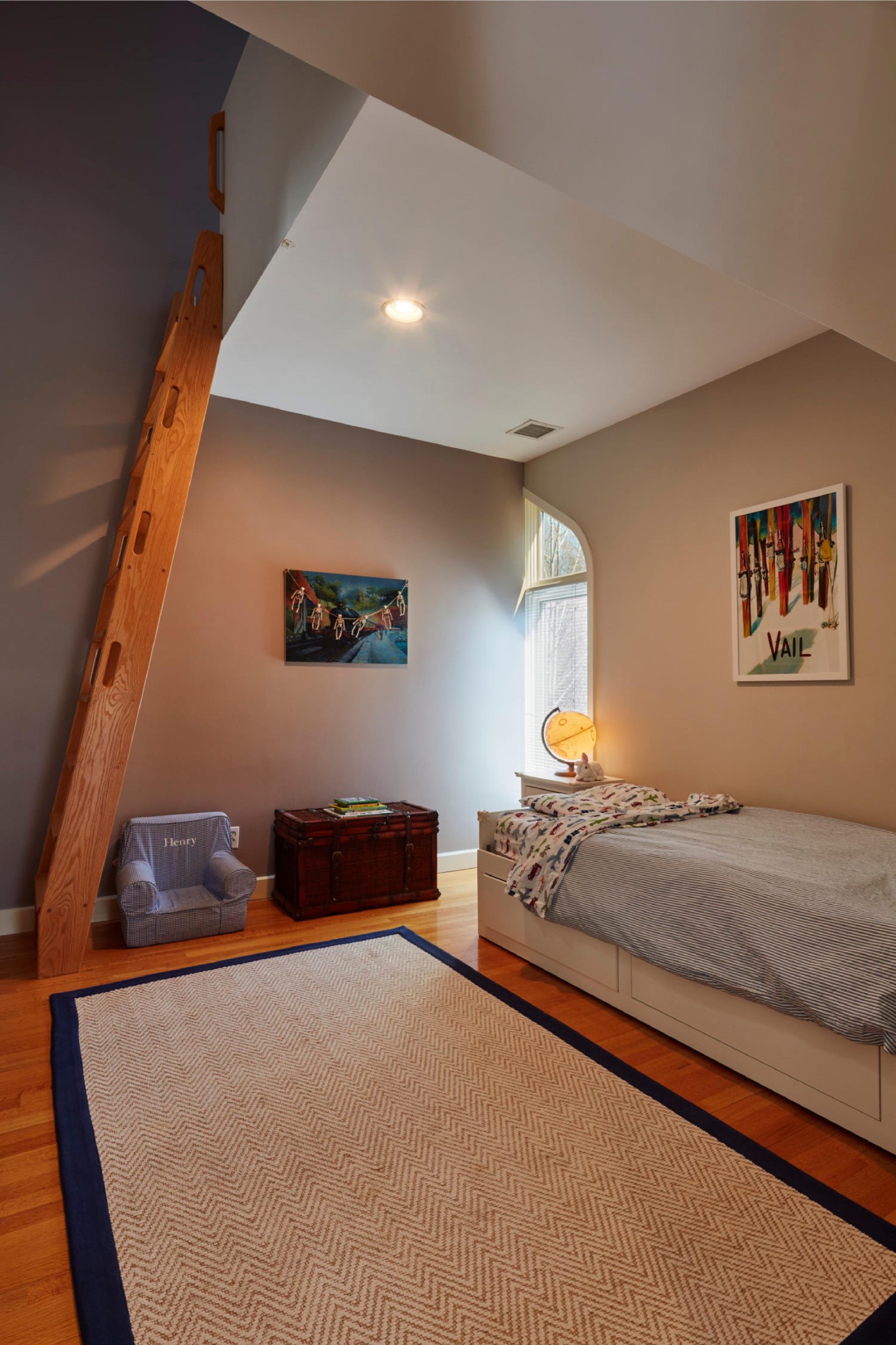 78 Davis Ave, Brookline