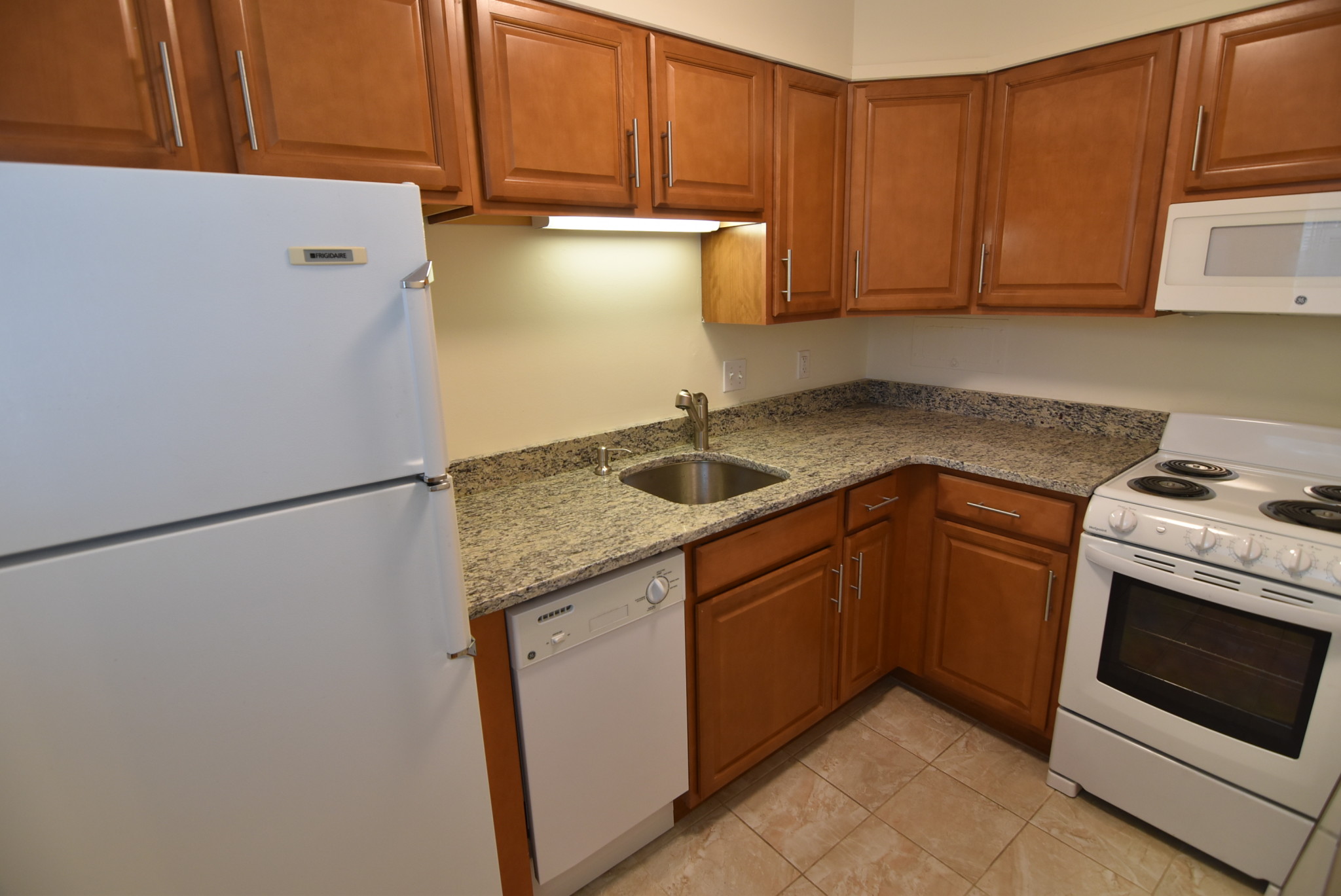 2 bed, 1 bath apartment for rent at 59 Parkman St Unit 3B, Brookline — photo 4 of 11