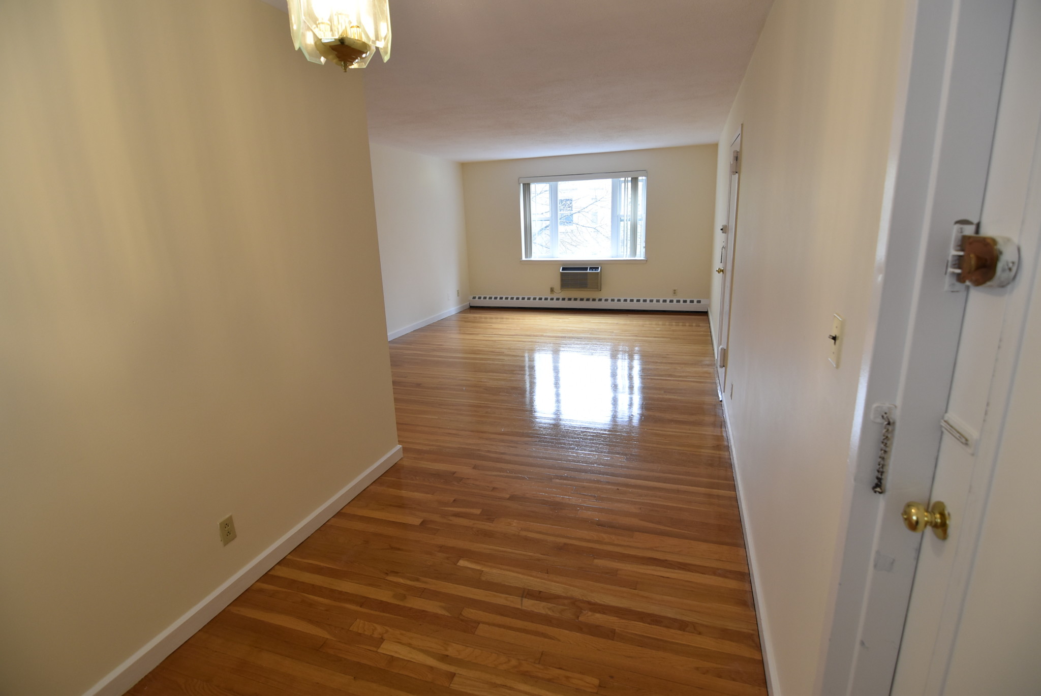 2 bed, 1 bath apartment for rent at 59 Parkman St Unit 3B, Brookline — photo 2 of 11