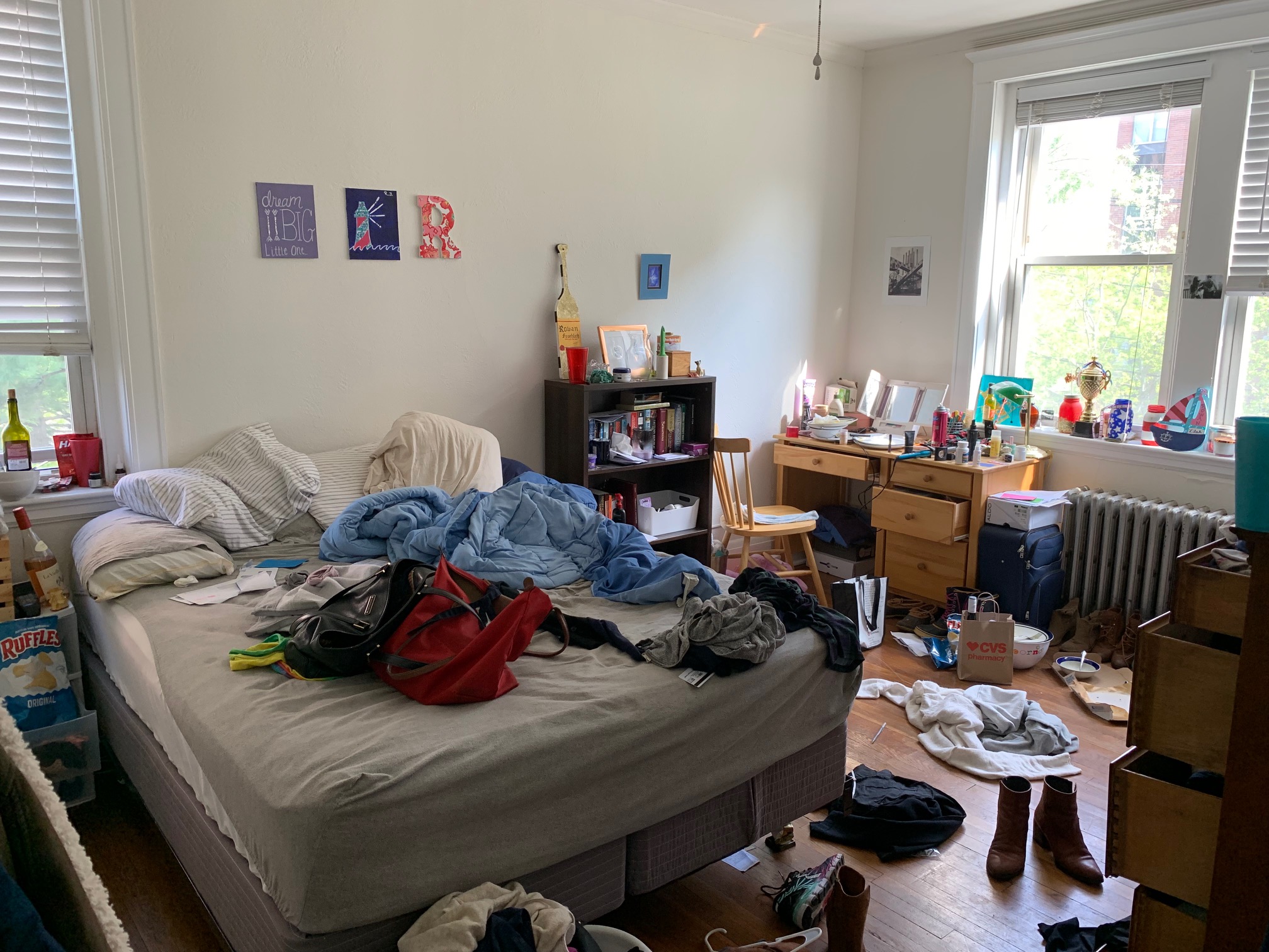 3 bed, 1 bath apartment for rent at 46 Longwood Ave Unit 2, Coolidge Corner — photo 2 of 6