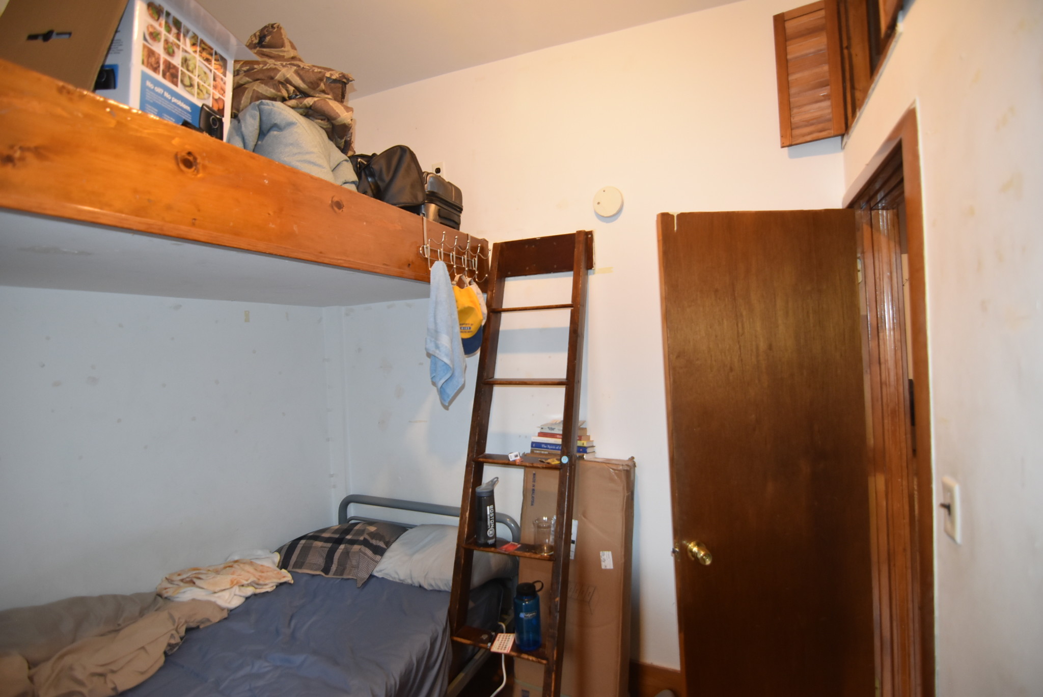 17 Aberdeen St, Fenway