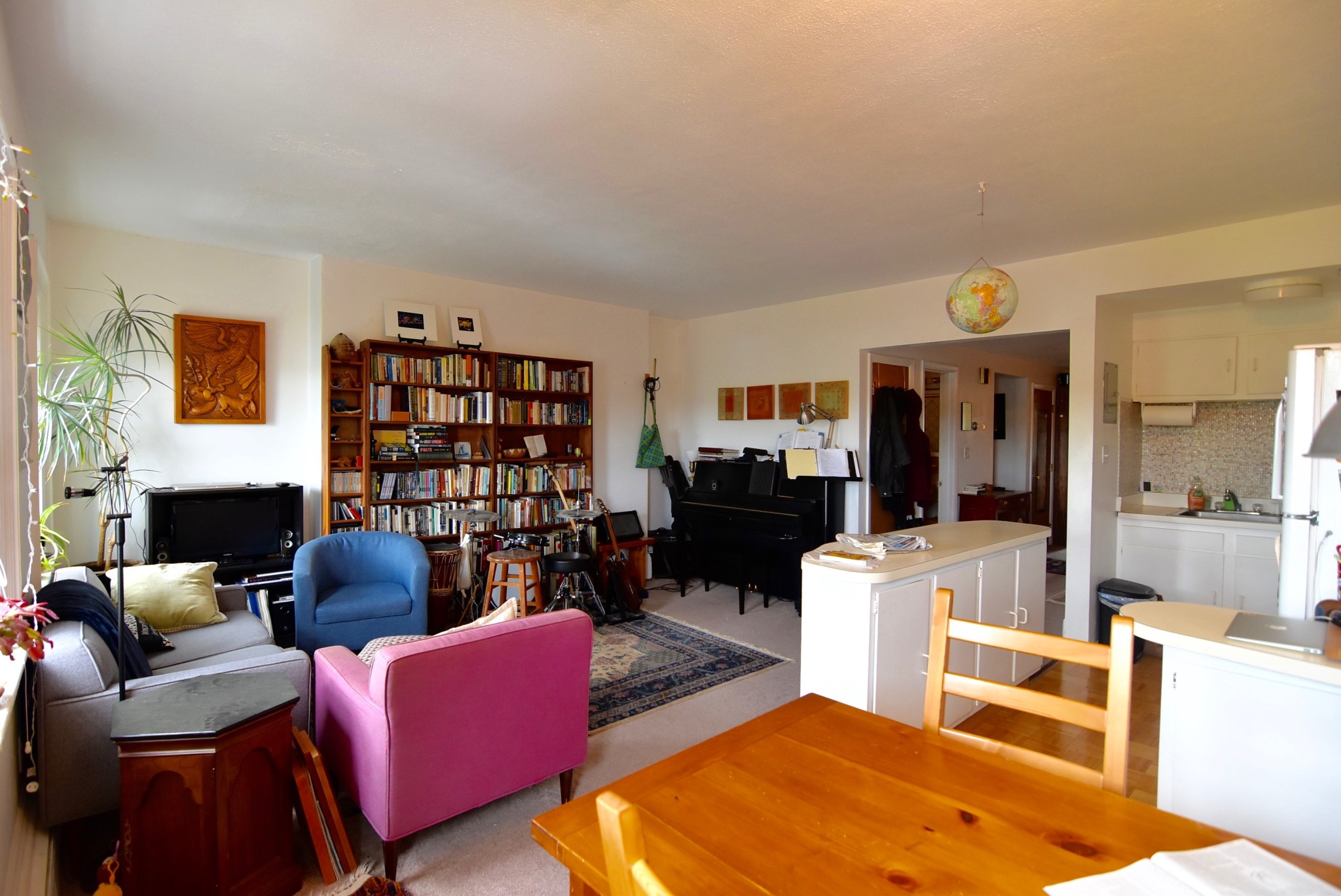 3 bed, 1.5 bath apartment for rent at 37 Garrison Rd Unit 3, Washington Square — photo 2 of 18