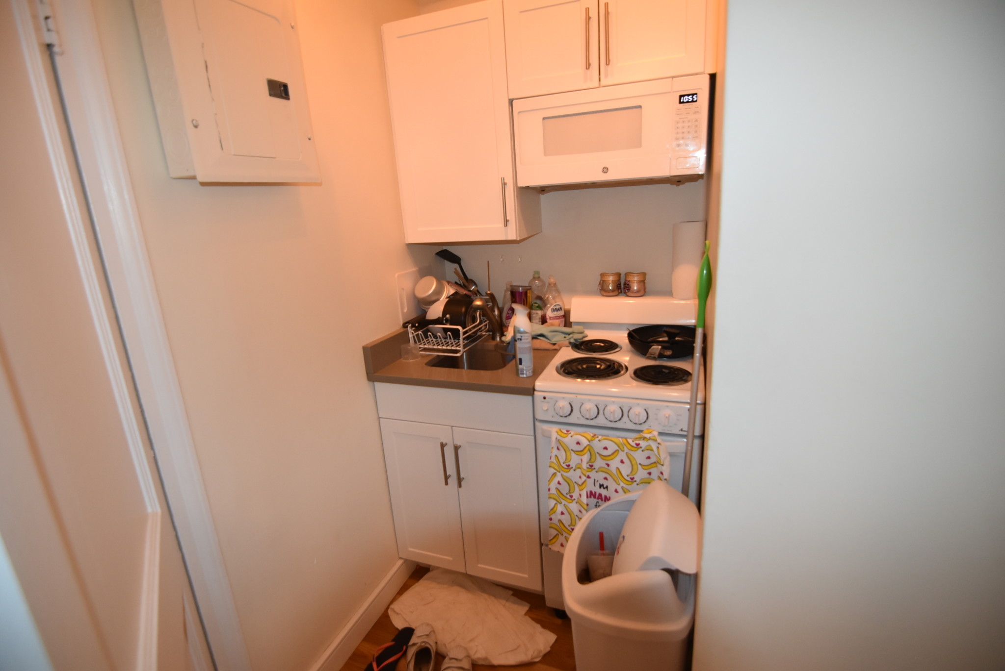 Studio bed, 1 bath apartment for rent at 1284 Beacon St Unit 613, Coolidge Corner — photo 2 of 3