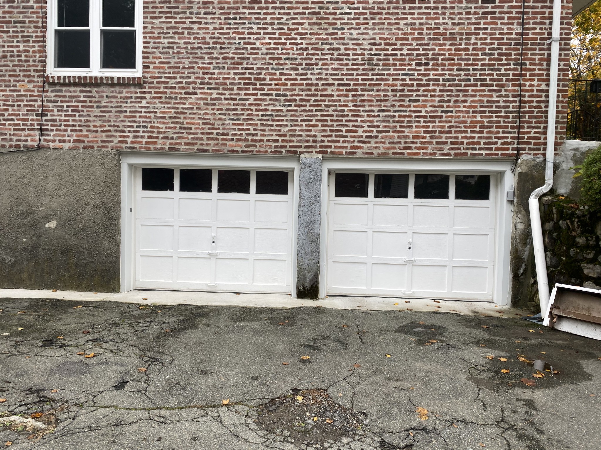 12 Louise Rd, Chestnut Hill