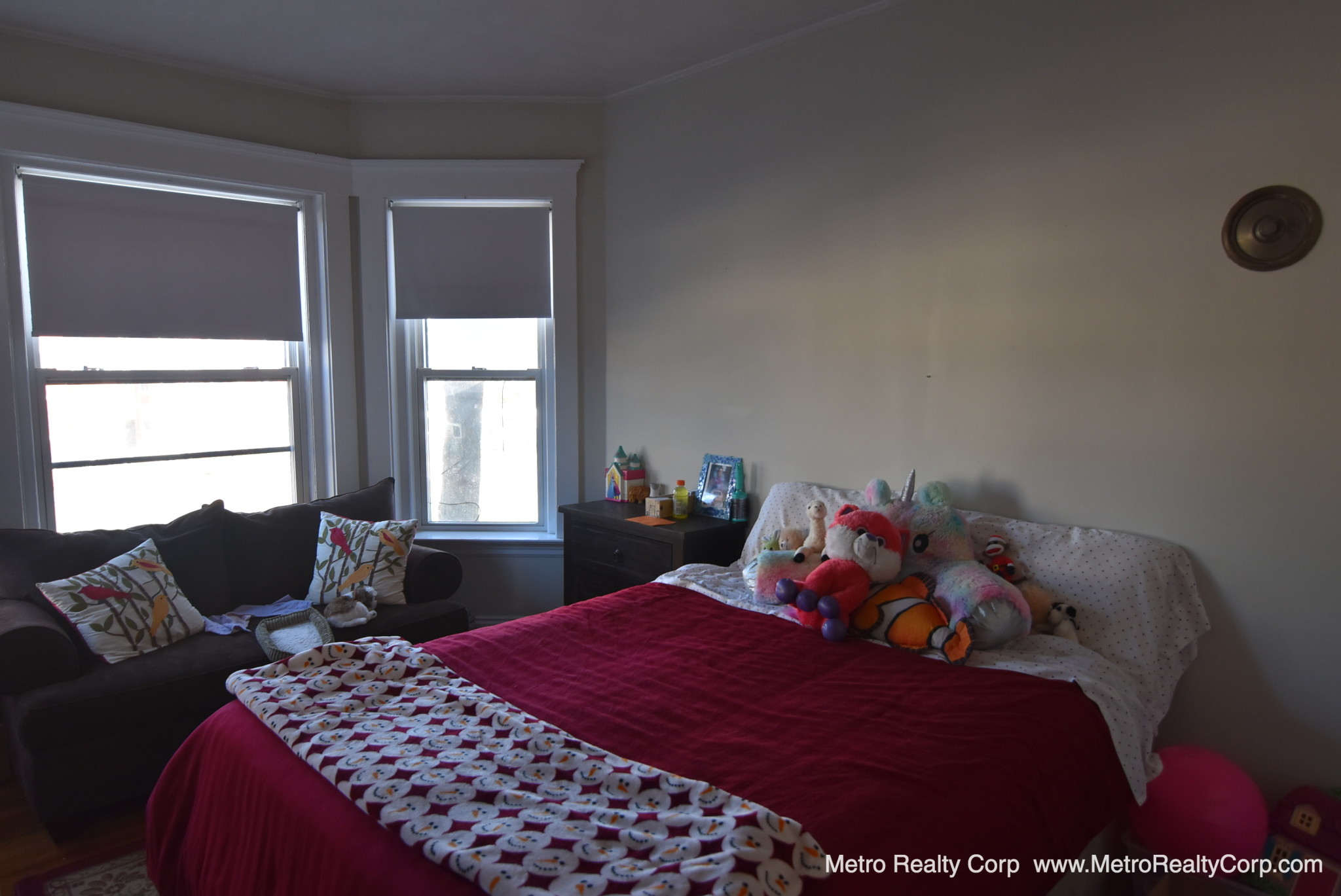 2 bed, 1 bath apartment for rent at 1376 Commonwealth Ave Unit 4, Allston — photo 3 of 4