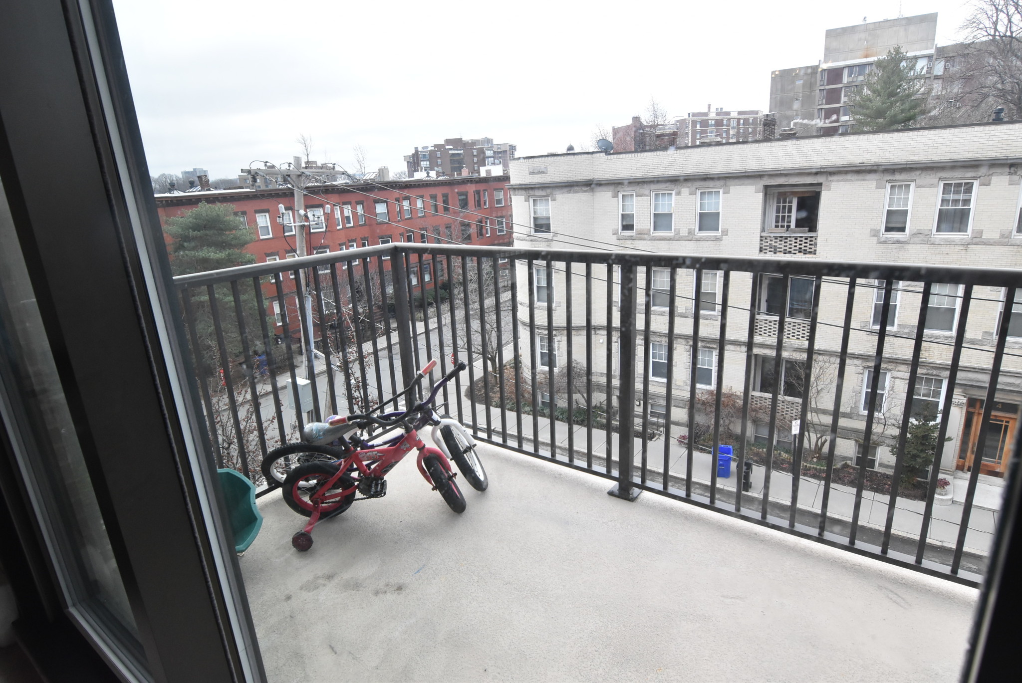 80 Pleasant St, Coolidge Corner