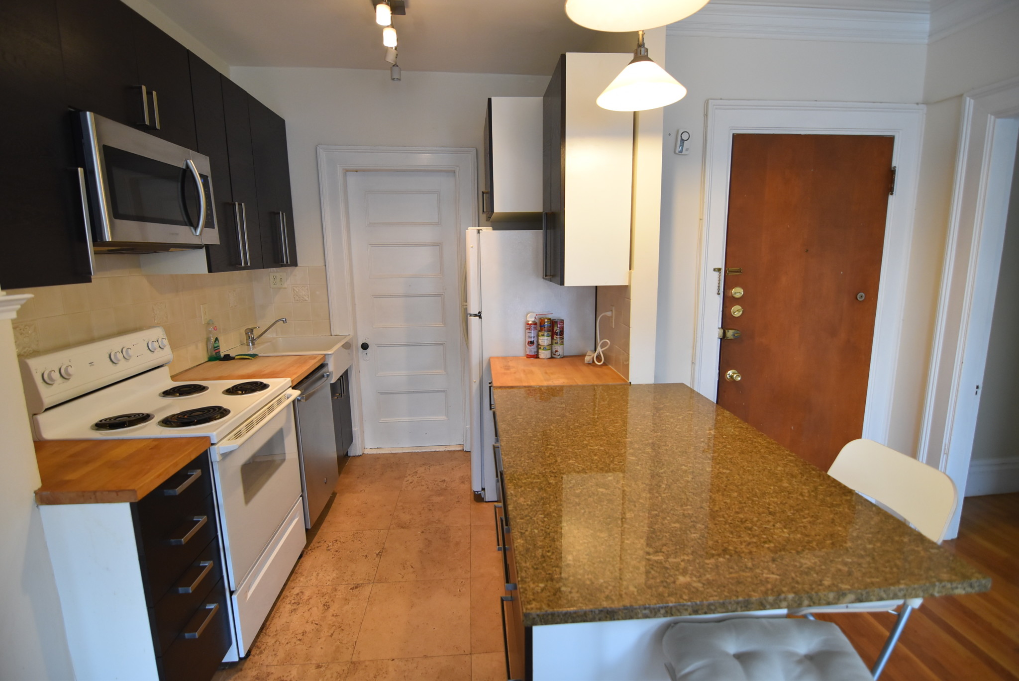 849 Beacon St, Fenway