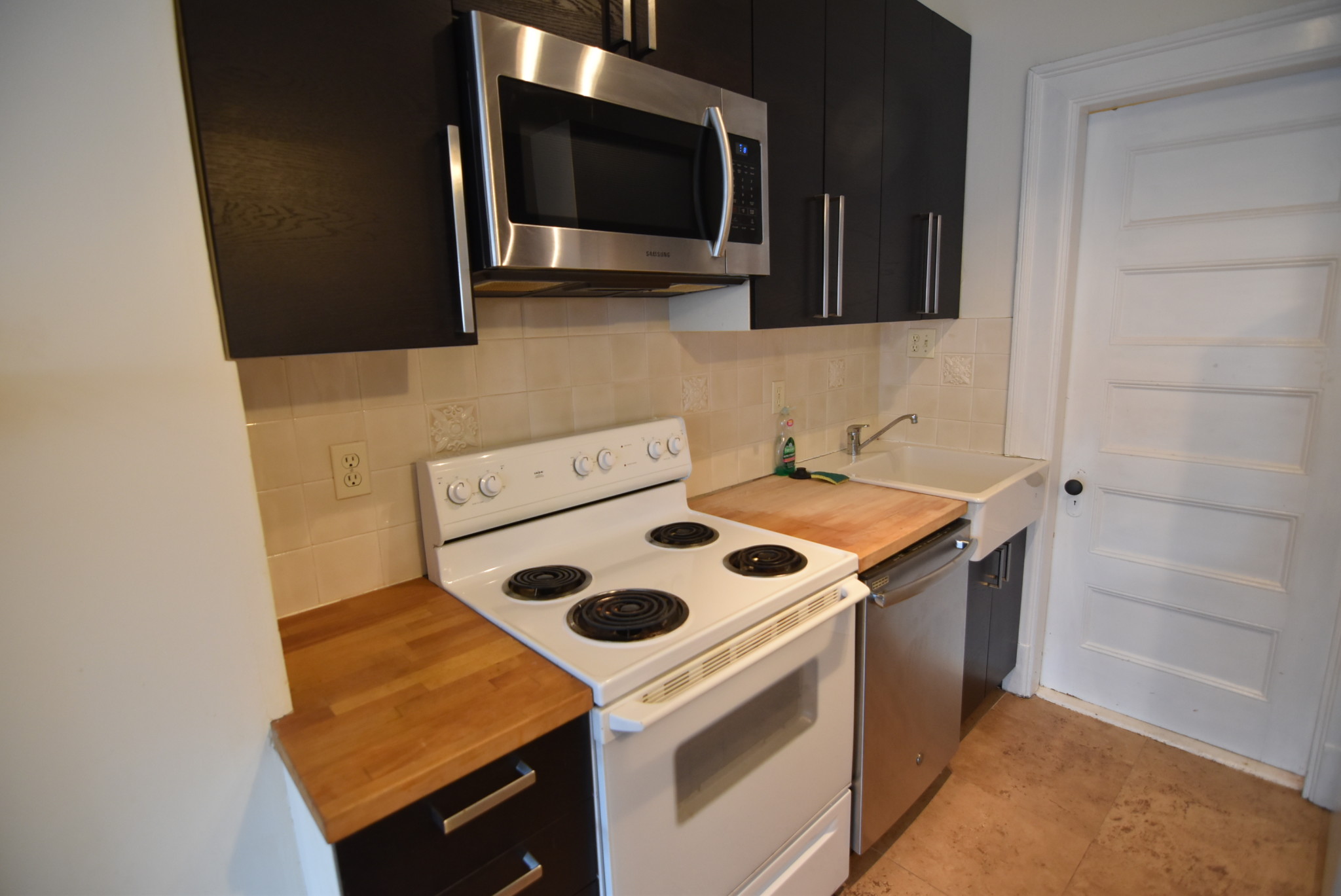 849 Beacon St, Fenway