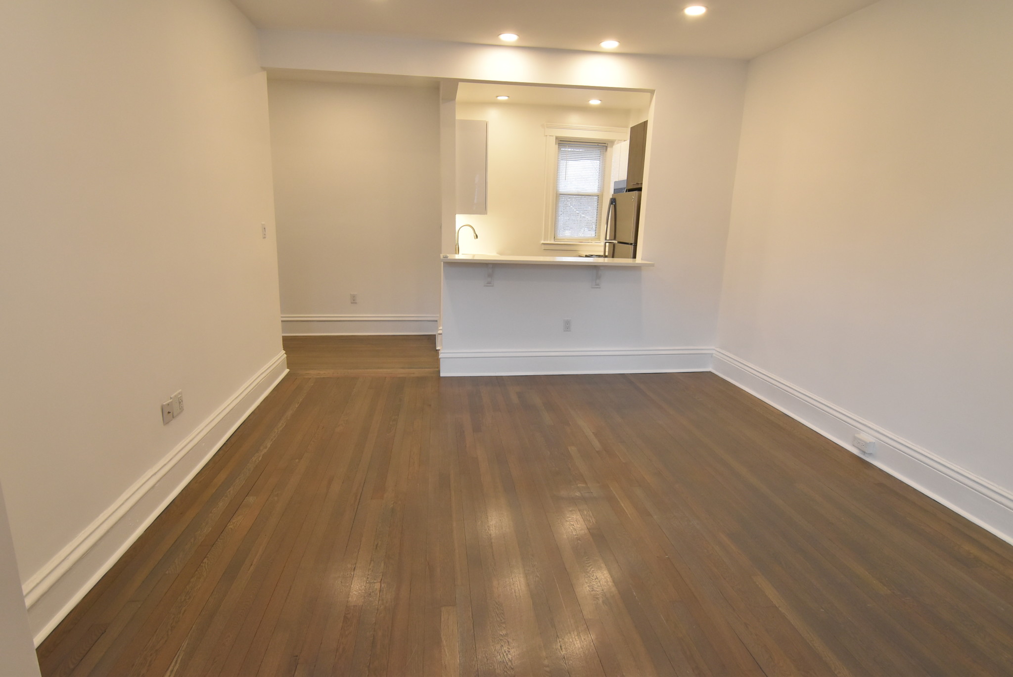 102 Queensberry St, Boston