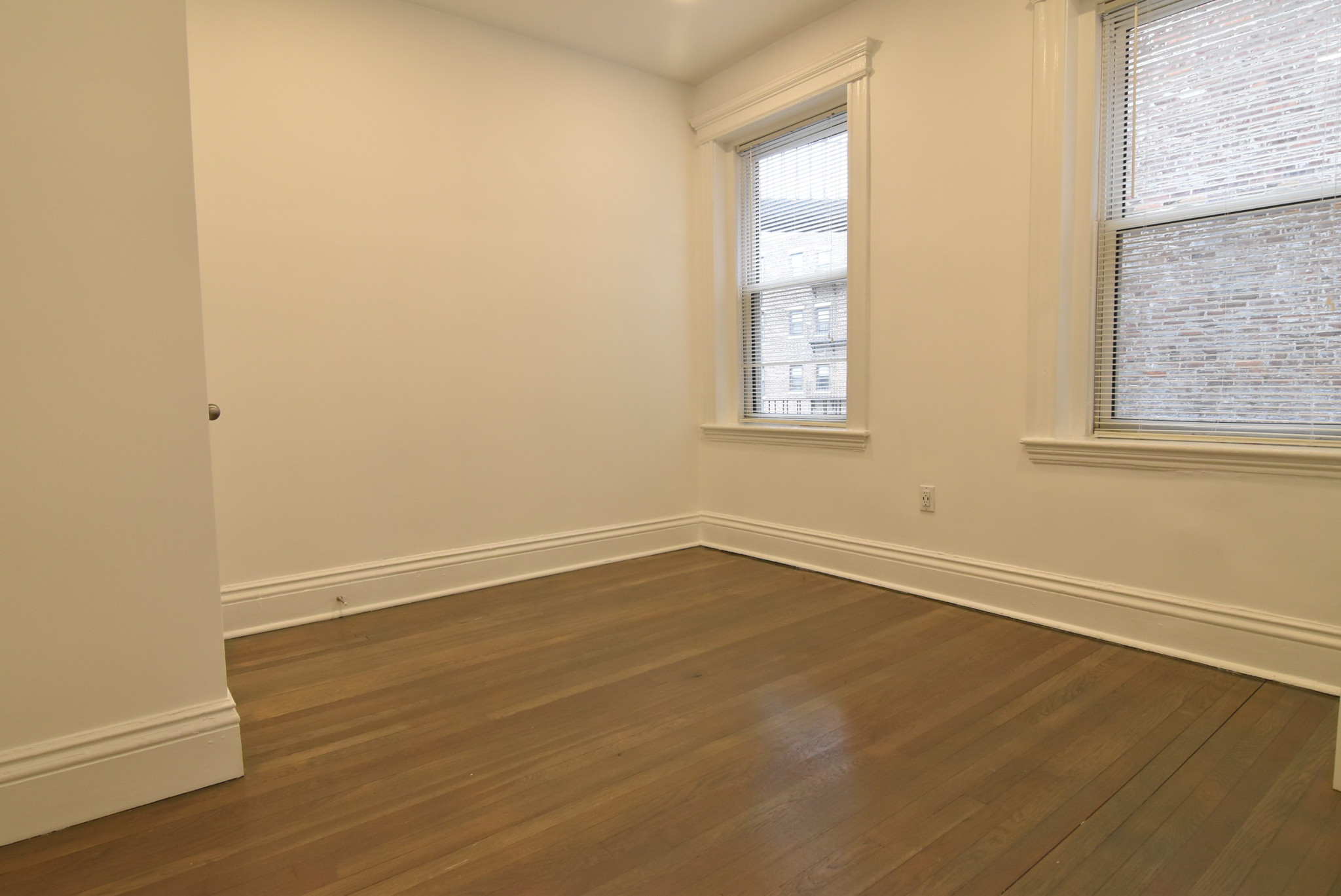 102 Queensberry St, Fenway