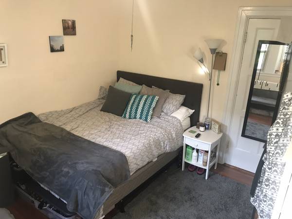 3 bed, 1 bath apartment for rent at 1211 Beacon St Unit 1, Brookline — photo 8 of 16