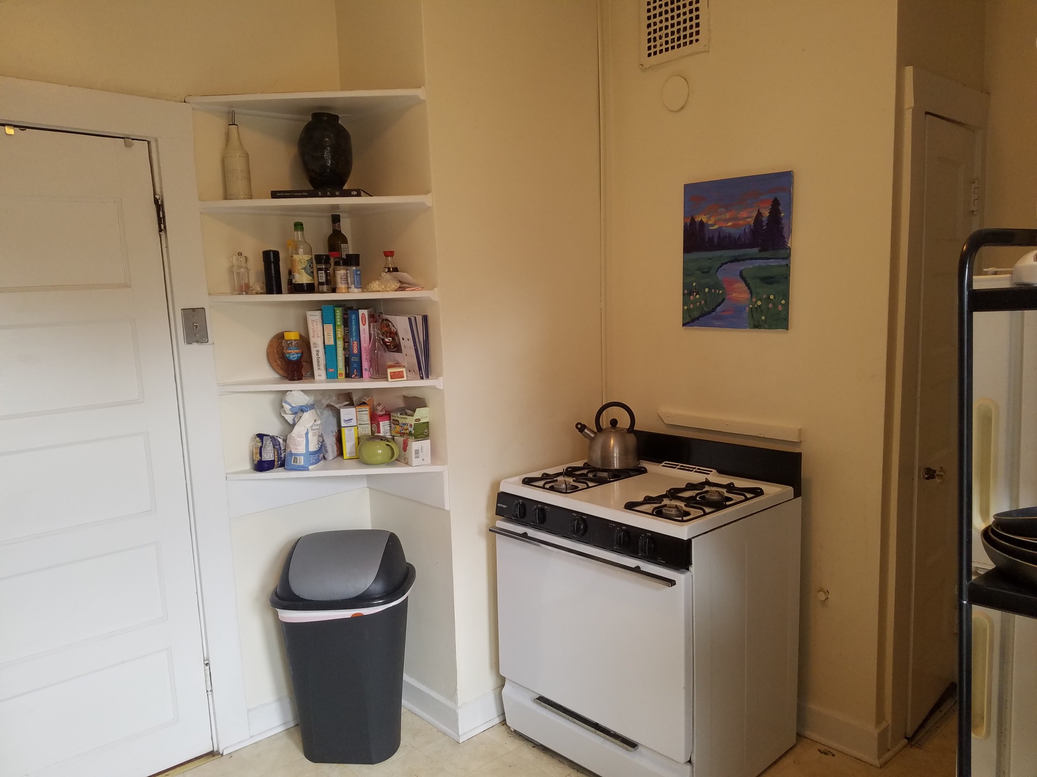 3 bed, 1 bath apartment for rent at 1368 Commonwealth Ave Unit 22, Allston — photo 18 of 18