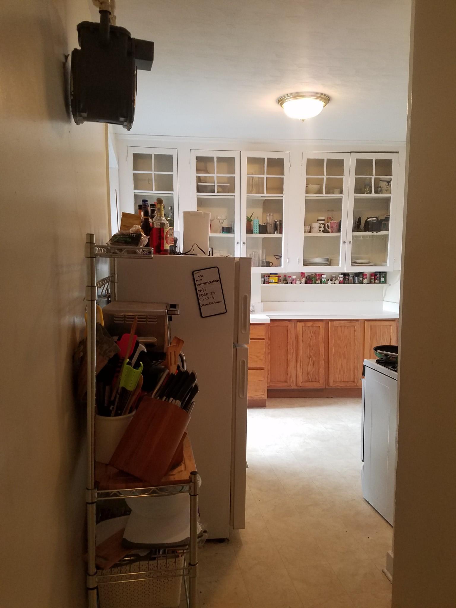 3 bed, 1 bath apartment for rent at 1368 Commonwealth Ave Unit 22, Allston — photo 13 of 18