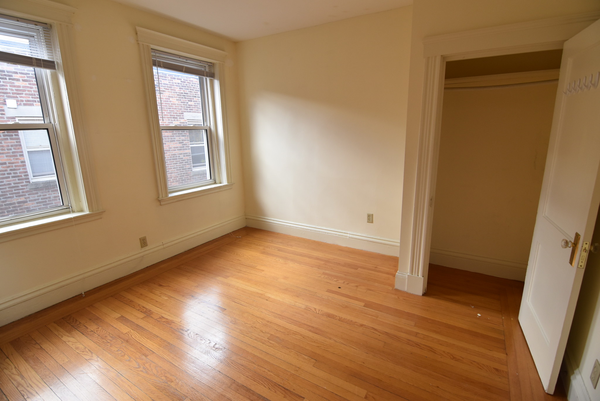 19 Queensberry St, Fenway