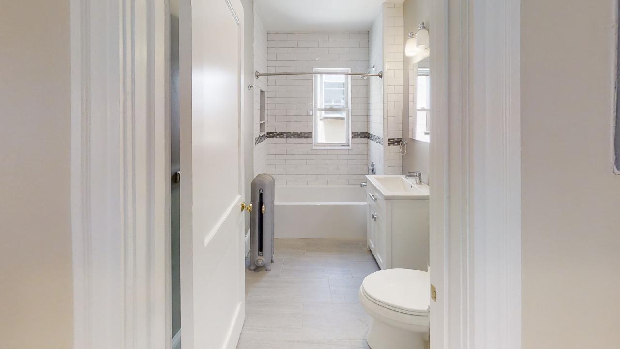 303 Tappan St, Aspinwall Hill