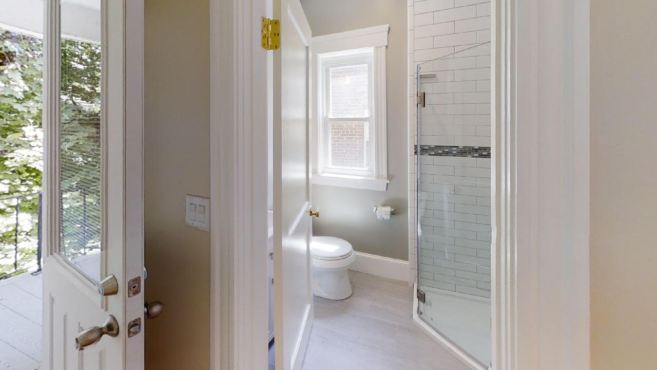 303 Tappan St, Aspinwall Hill