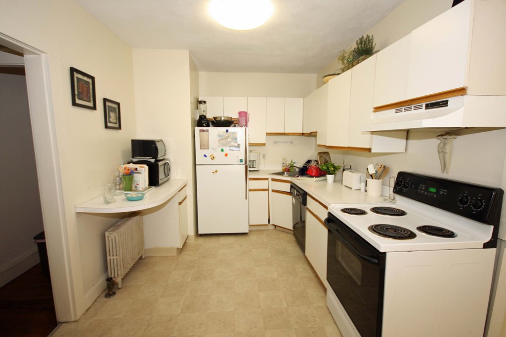 1474 Commonwealth Ave, Brighton