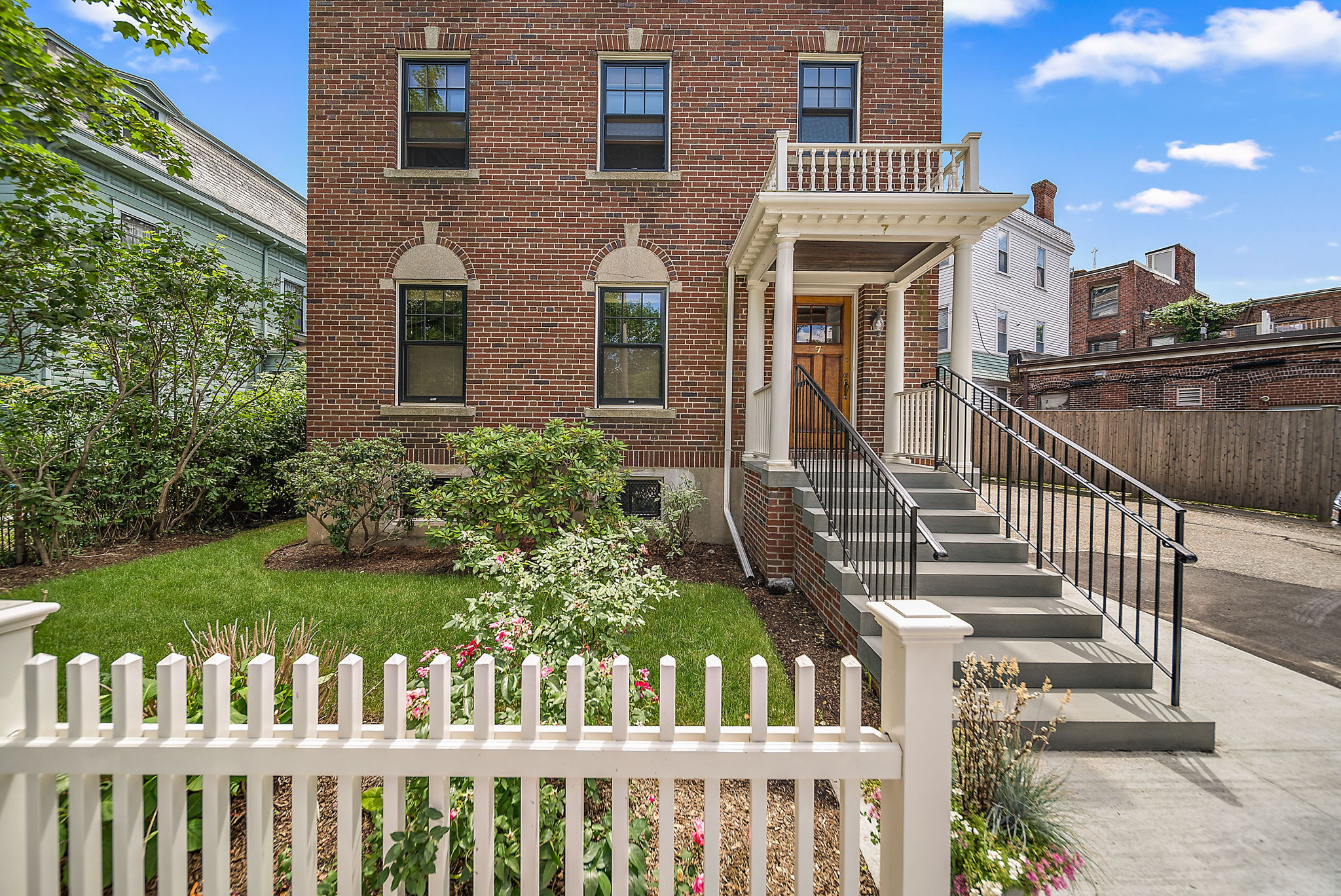 7 Linden St, Brookline Village