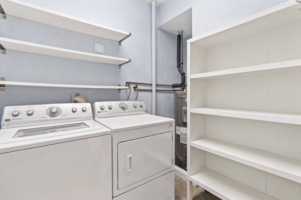 2 bed, 1 bath apartment for rent at 881 Harrison Ave Unit 2, South End — photo 7 of 8