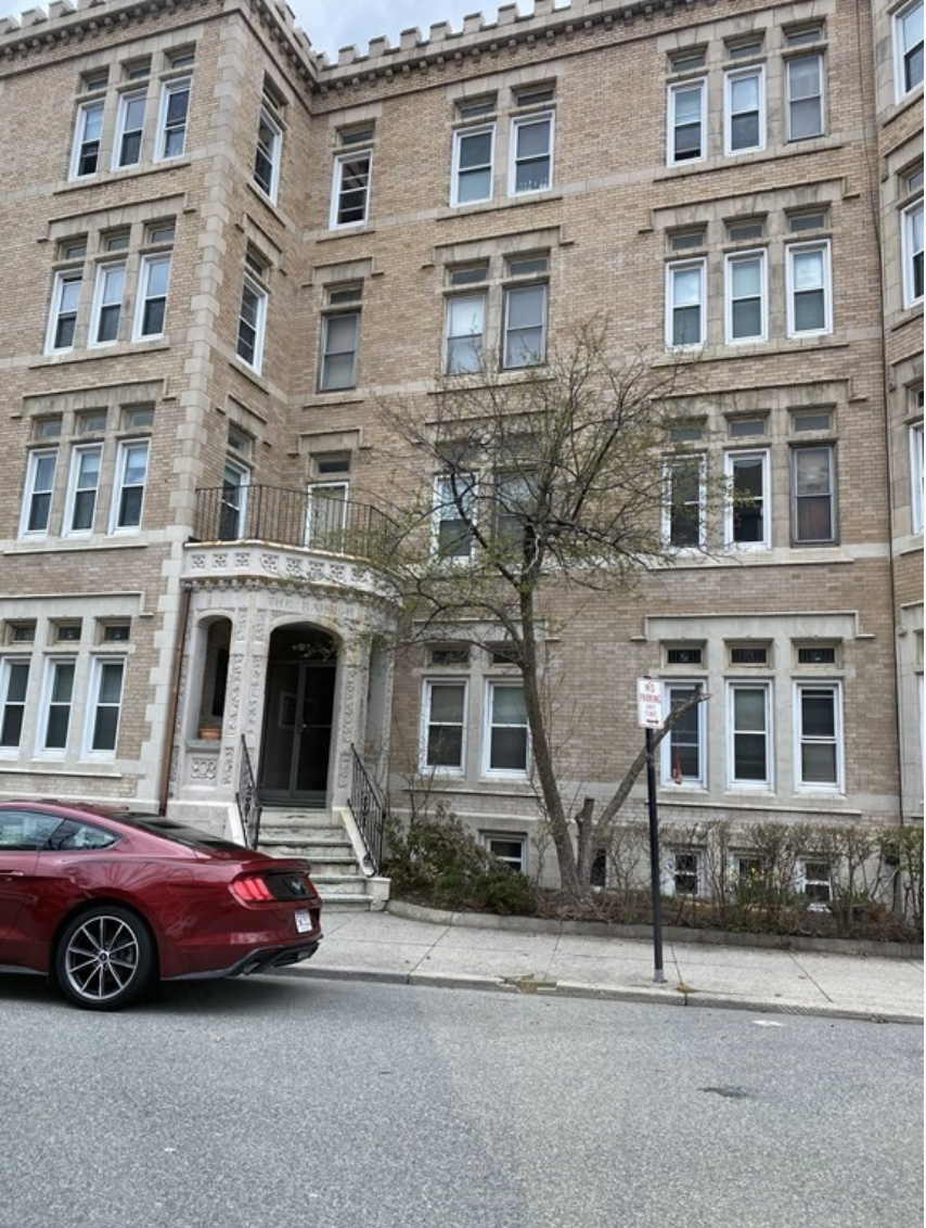 3 bed, 1 bath apartment for rent at 3 Englewood Unit 1B, Brookline — photo 17 of 17