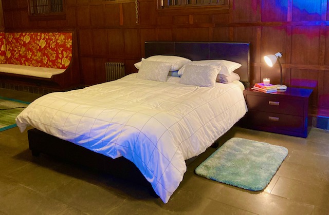 Studio bed, 1 bath apartment for rent at 51 Holland Rd Unit B, Brookline — photo 3 of 9
