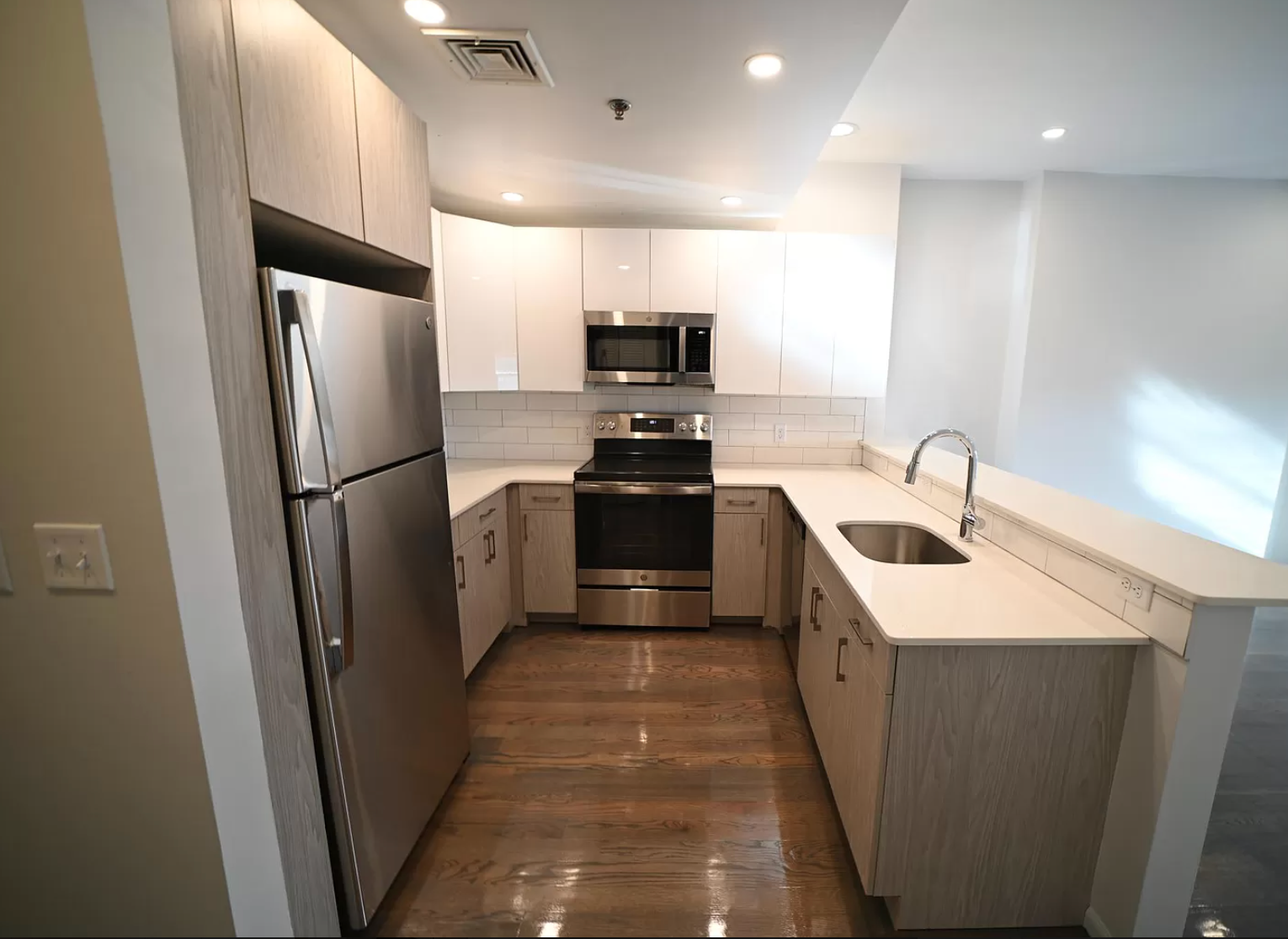 1406 Beacon St, Brookline