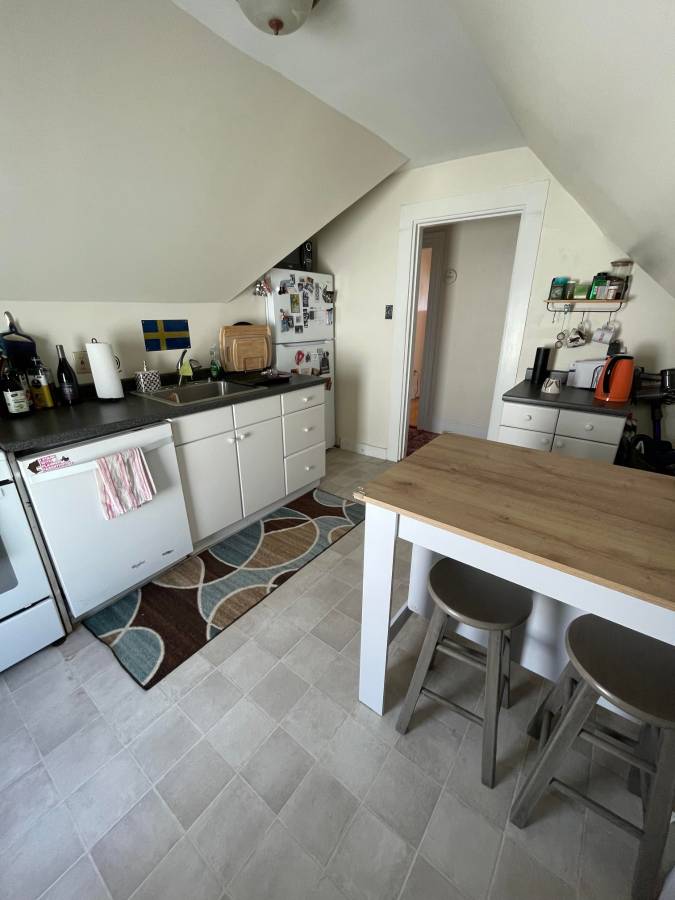 5 Wenham St, Jamaica Plain