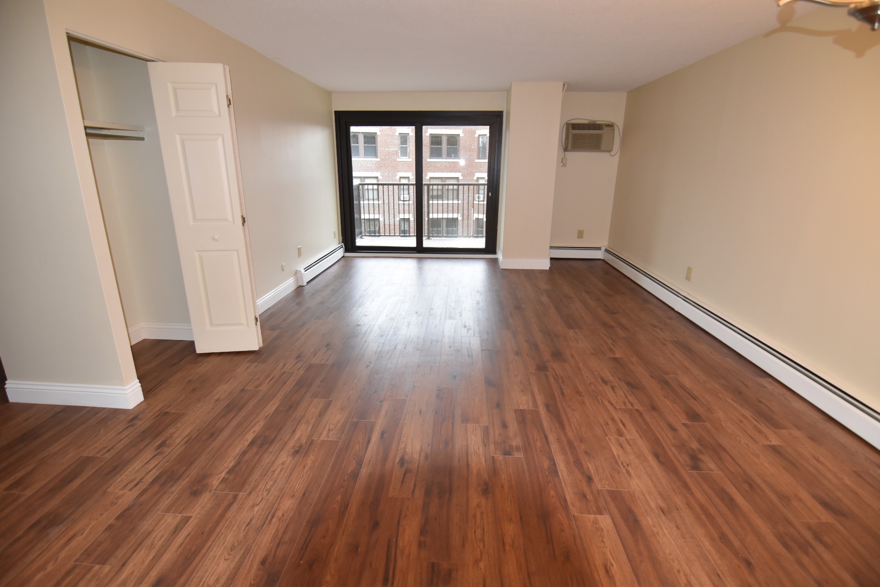 2 bed, 1 bath apartment for rent at 49 Marion St Unit 1C, Coolidge Corner