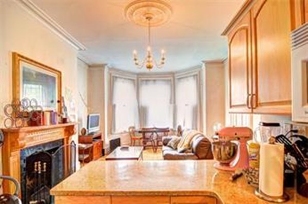 240 Marlborough St, Back Bay