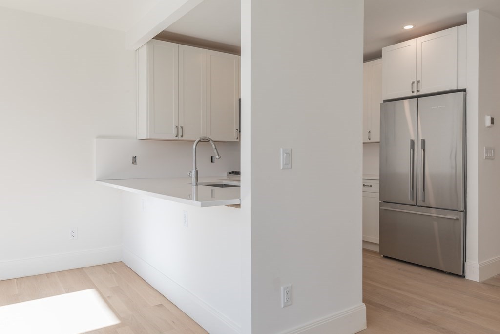 567 Columbus Ave, Boston