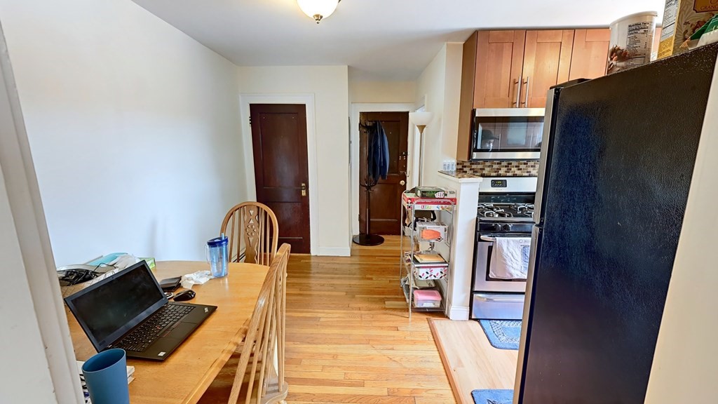 38 Day St, Davis Square