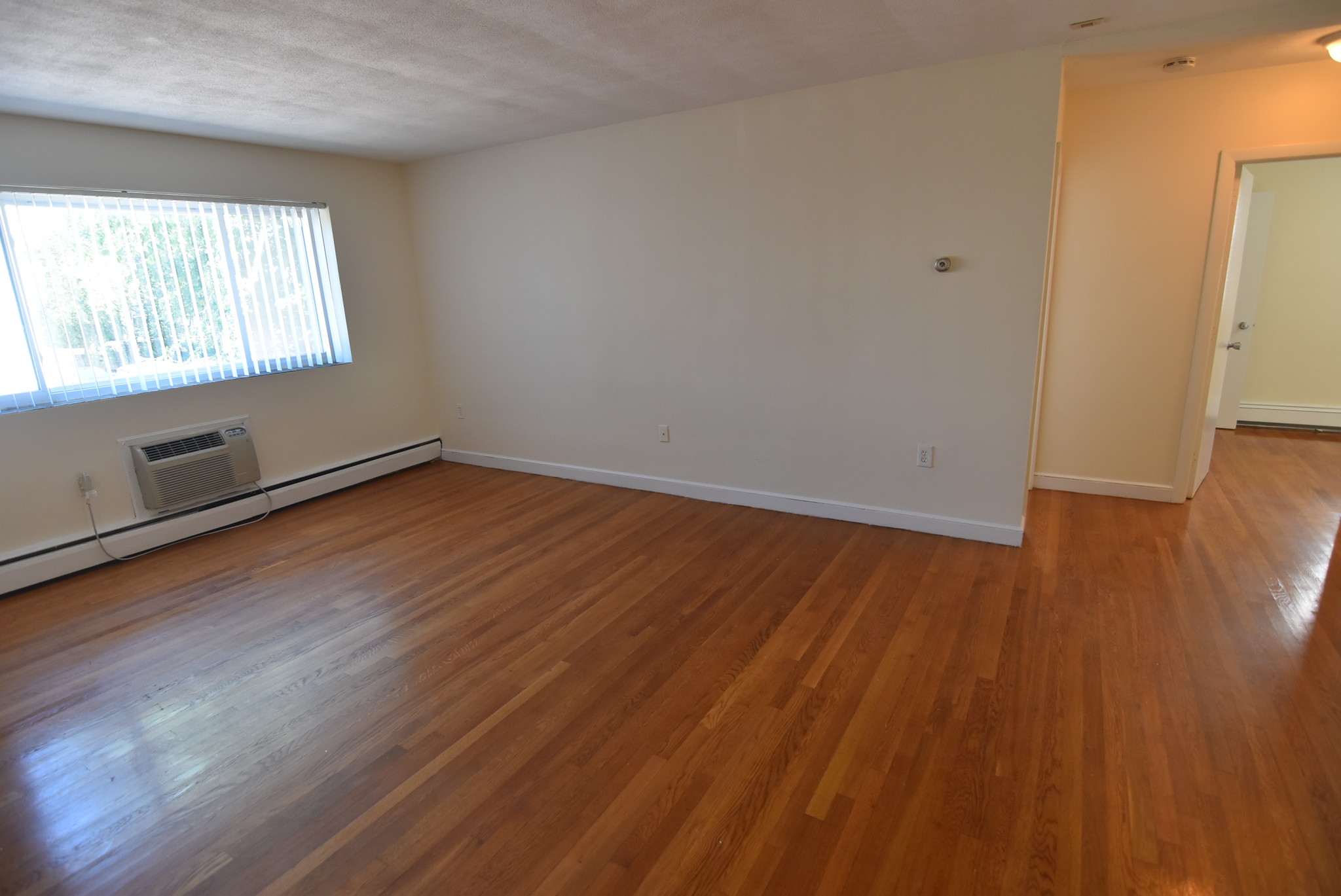 34 Gardner St, Allston