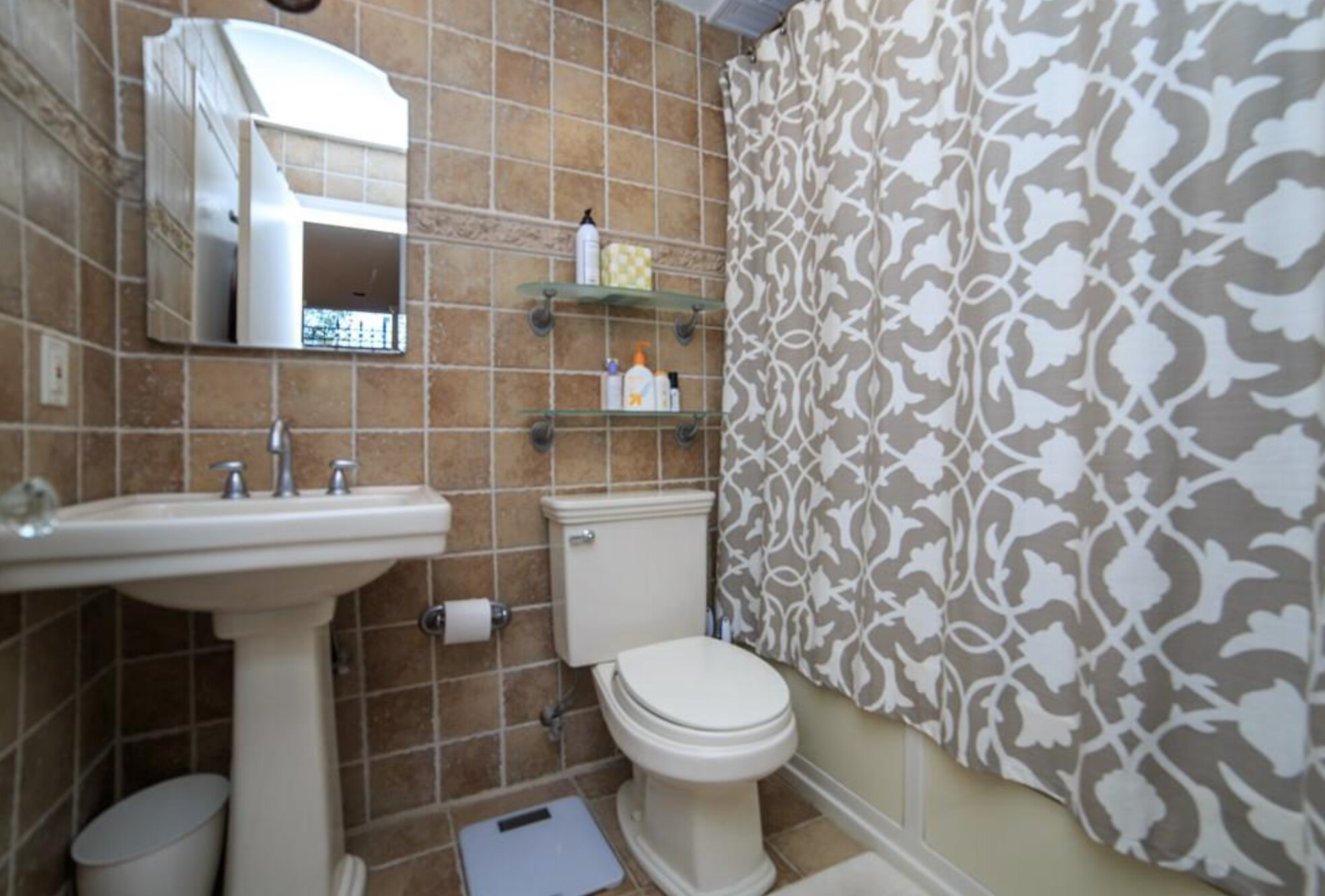 743 East 4th St, South Boston