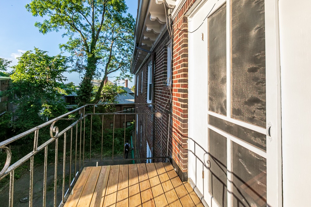 18 Colbourne Crescent, Washington Square