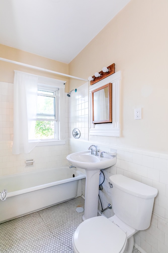 18 Colbourne Crescent, Washington Square