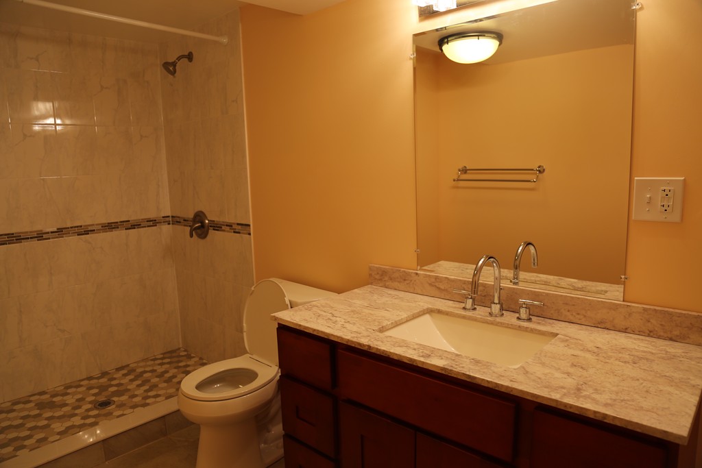 114 Paul Revere Rd, Arlington Heights