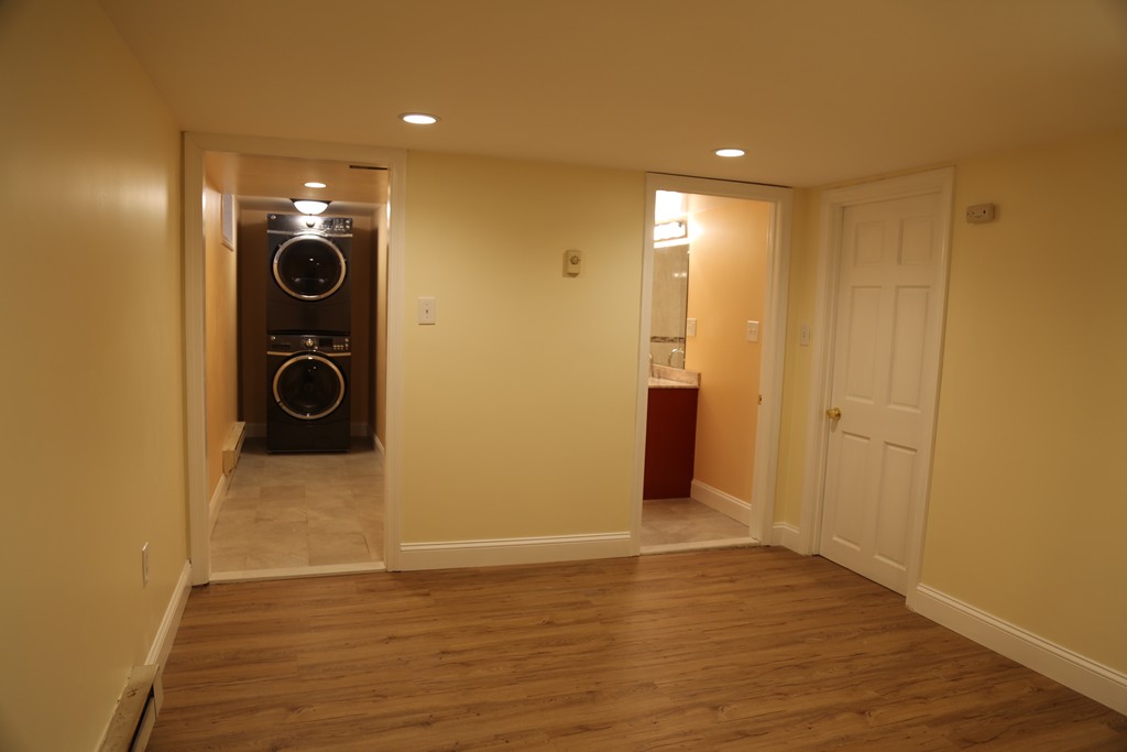 114 Paul Revere Rd, Arlington Heights