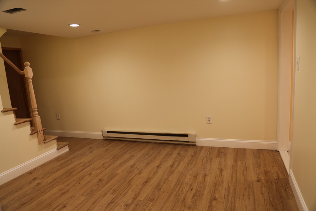 114 Paul Revere Rd, Arlington Heights