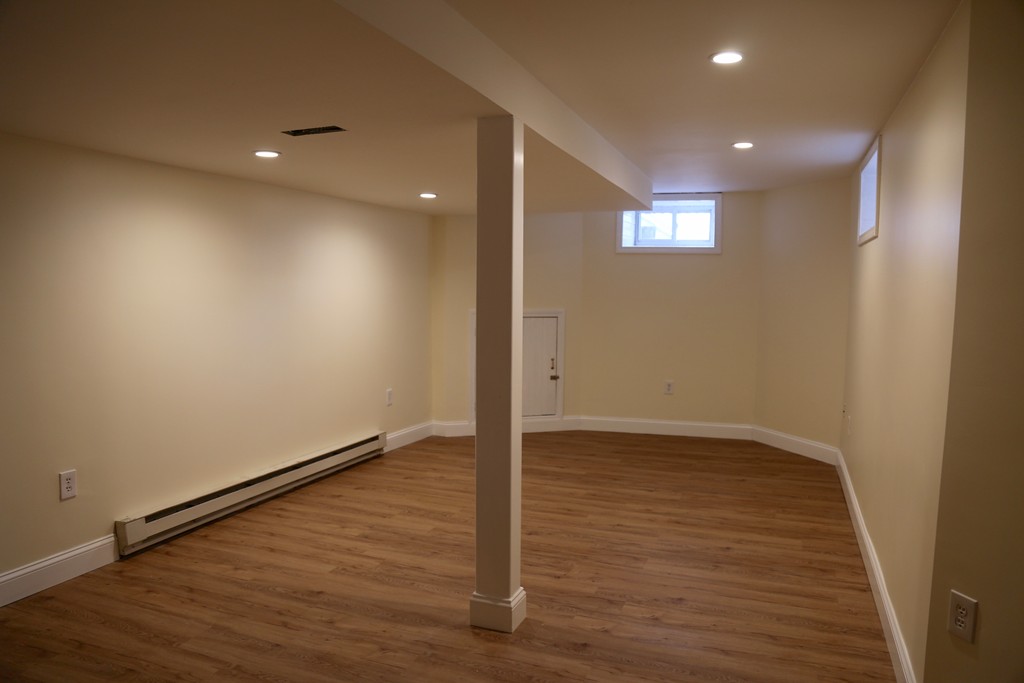 114 Paul Revere Rd, Arlington Heights