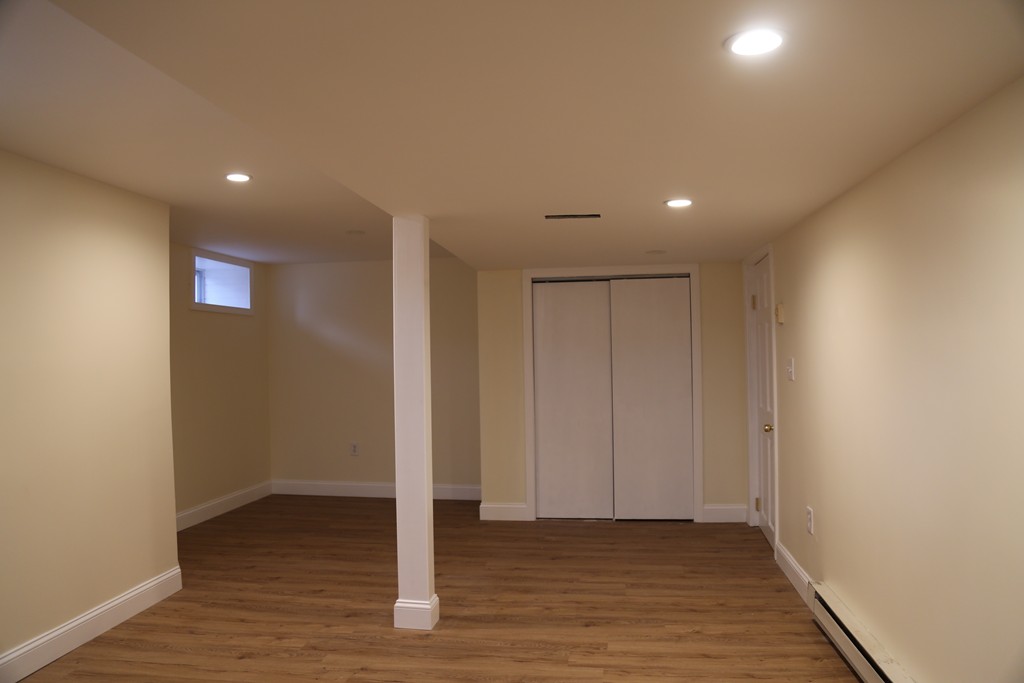 114 Paul Revere Rd, Arlington Heights