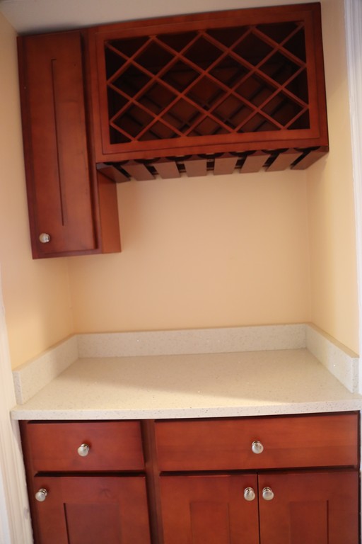 114 Paul Revere Rd, Arlington Heights