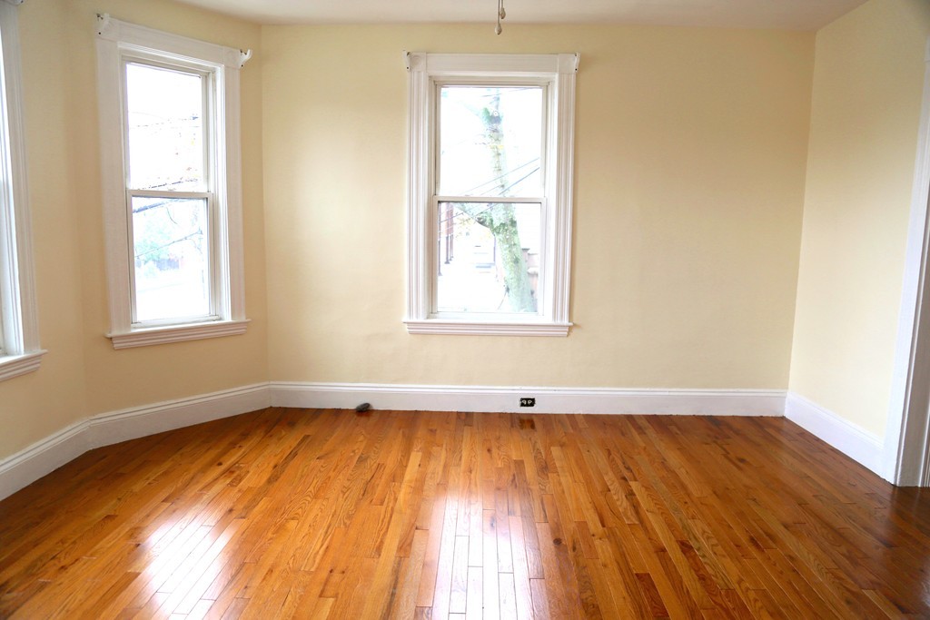 114 Paul Revere Rd, Arlington Heights