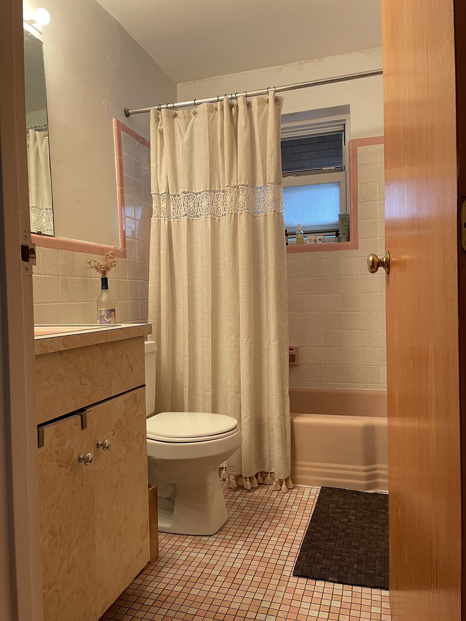 8 Commonwealth Ct, Brighton