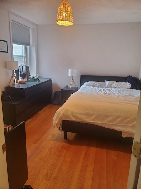 154 Harvard St, Coolidge Corner