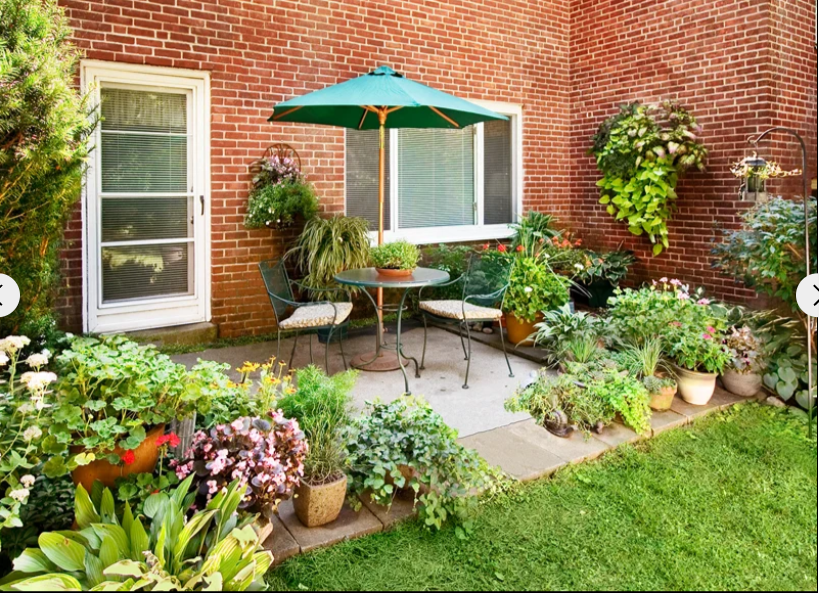 114 Independence Dr, Chestnut Hill