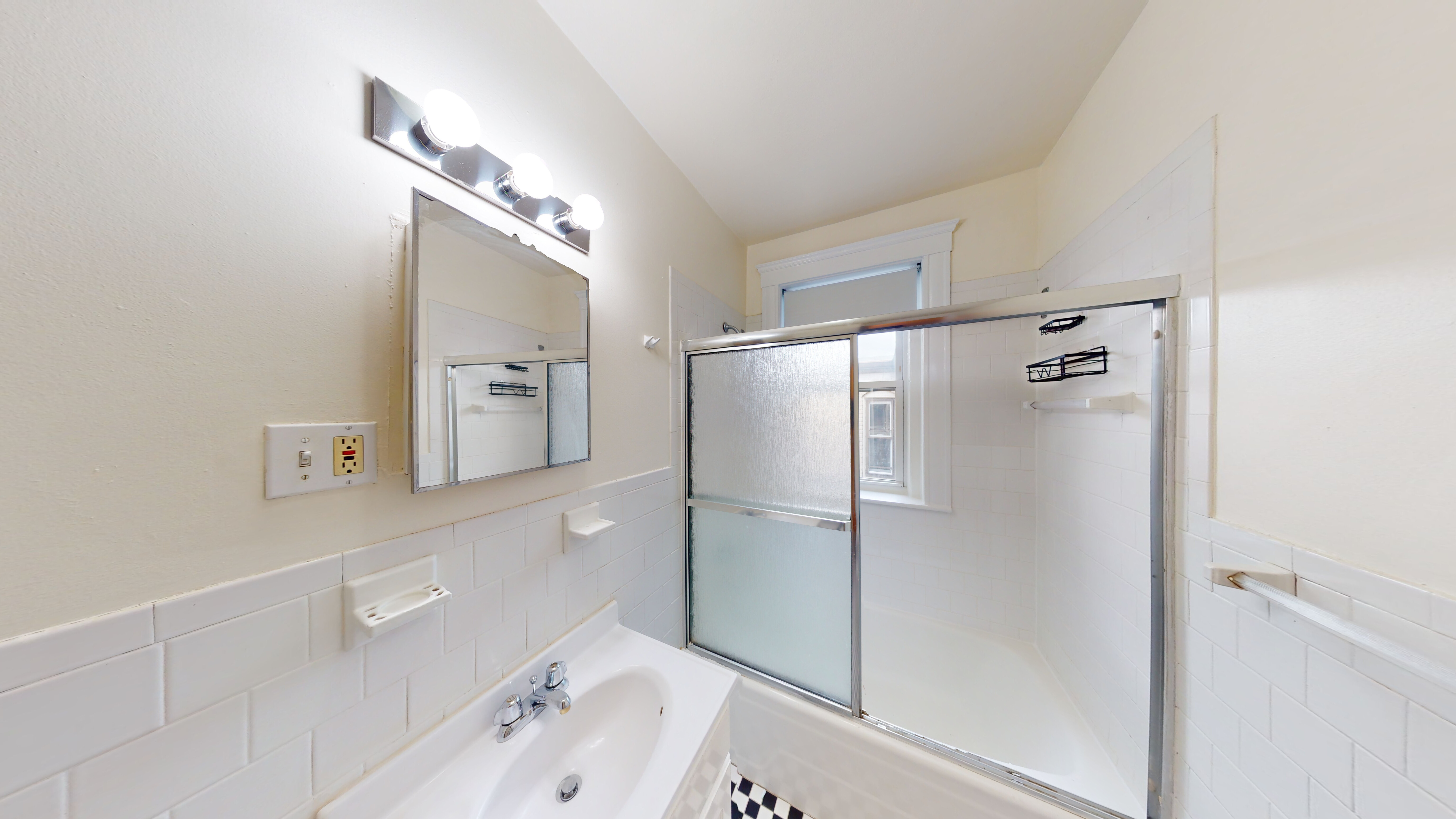 55 Strathmore Rd, Brighton