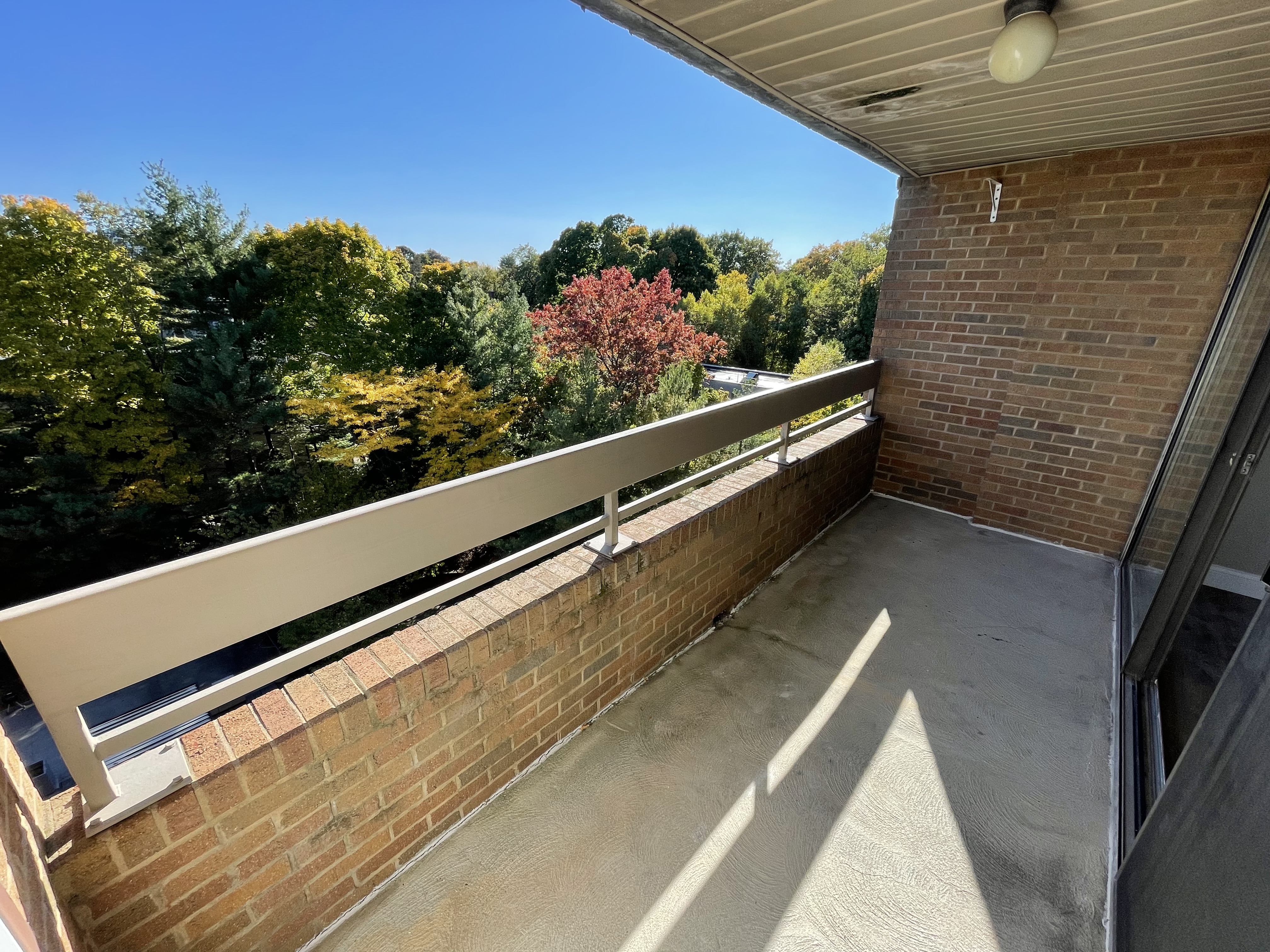 1111 Beacon St, Longwood